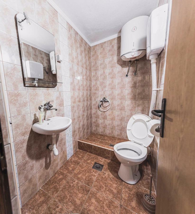 Apartments Ljujic Kruče Eksteriør billede